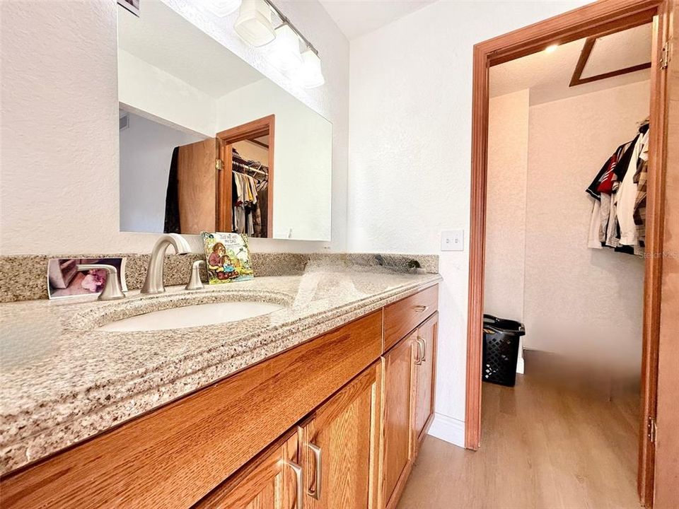 В аренду: $2,400 (3 спален, 2 ванн, 1634 Квадратных фут)