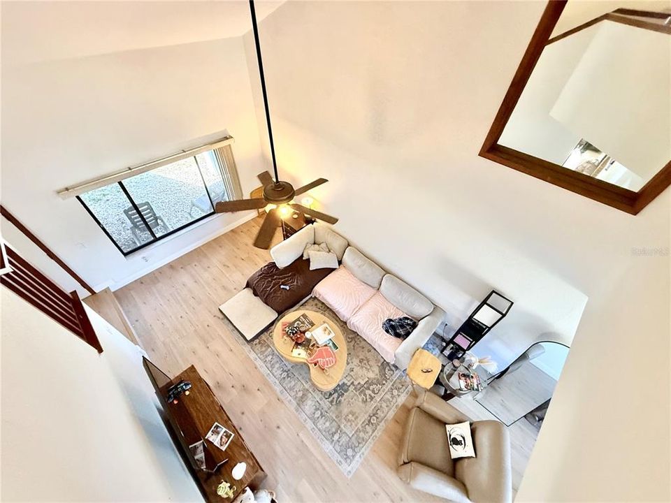 В аренду: $2,400 (3 спален, 2 ванн, 1634 Квадратных фут)