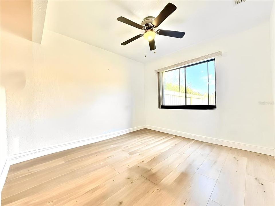 В аренду: $2,400 (3 спален, 2 ванн, 1634 Квадратных фут)