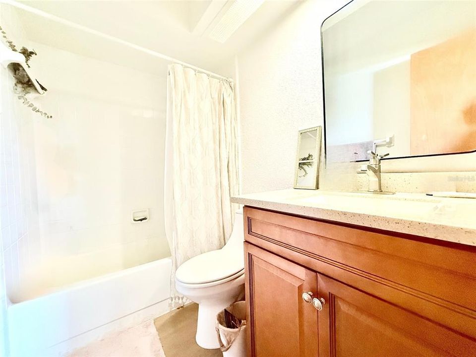 В аренду: $2,400 (3 спален, 2 ванн, 1634 Квадратных фут)