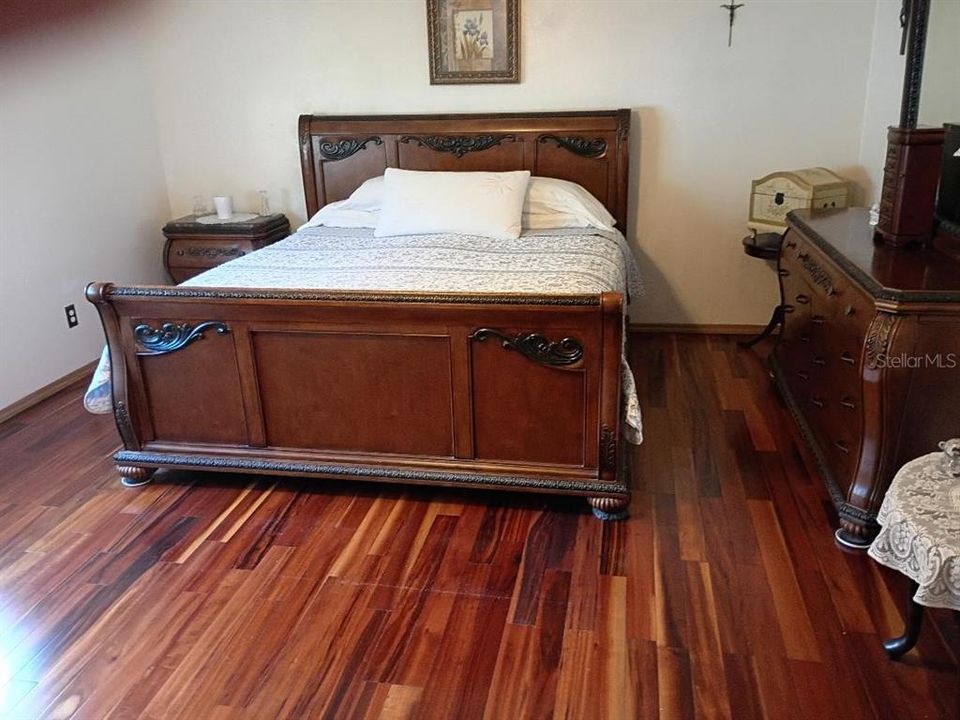 For Sale: $265,000 (3 beds, 2 baths, 1344 Square Feet)