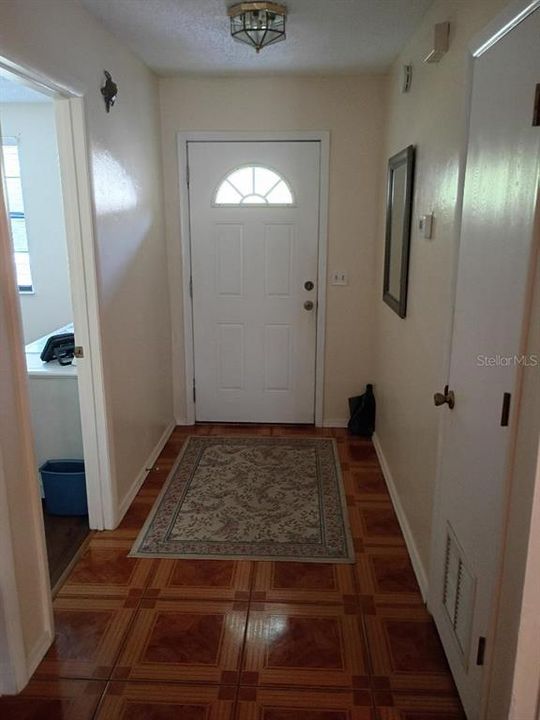 For Sale: $265,000 (3 beds, 2 baths, 1344 Square Feet)