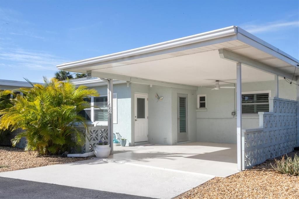 For Sale: $289,000 (2 beds, 1 baths, 1105 Square Feet)