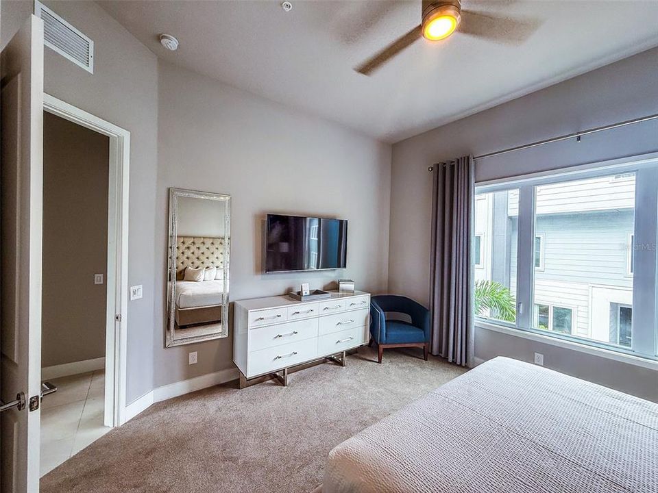 For Rent: $3,000 (5 beds, 4 baths, 2630 Square Feet)