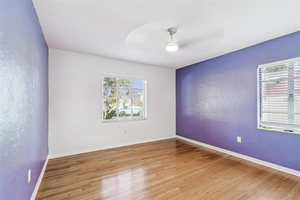 For Sale: $535,000 (2 beds, 1 baths, 1530 Square Feet)