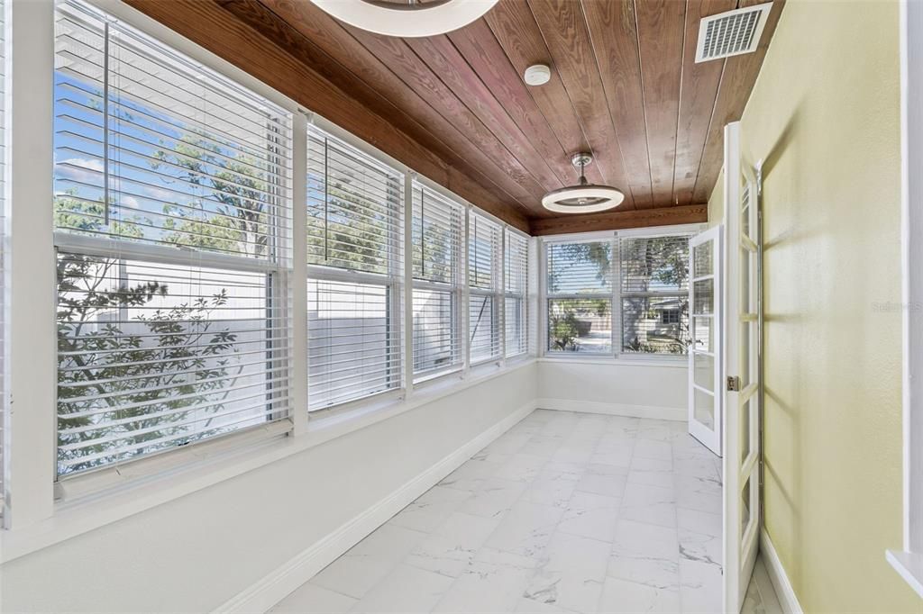 For Sale: $535,000 (2 beds, 1 baths, 1530 Square Feet)