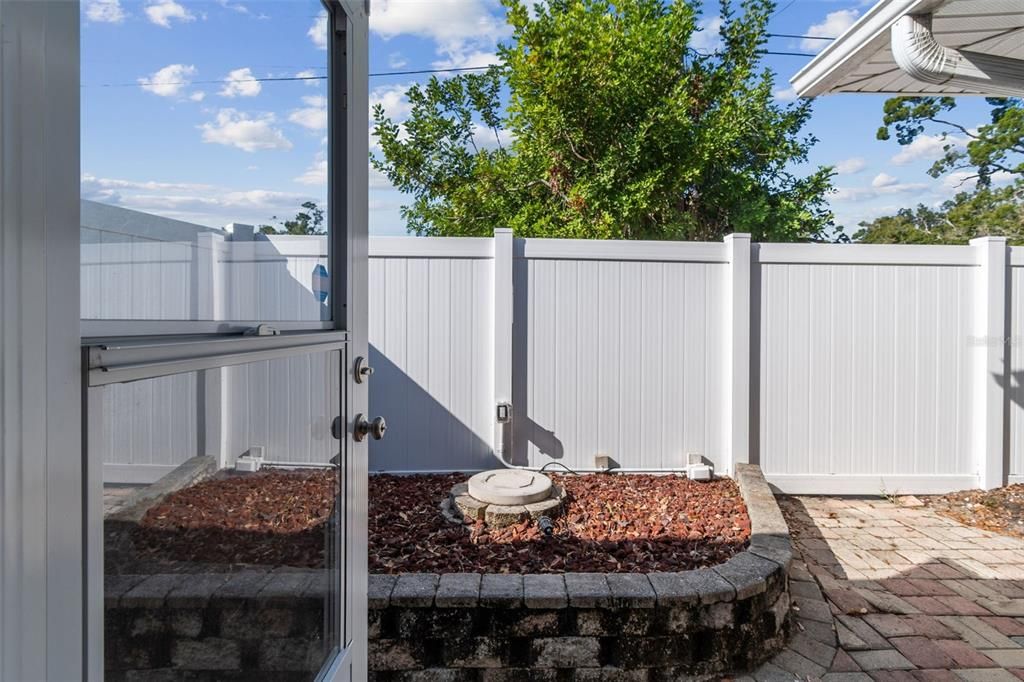 For Sale: $535,000 (2 beds, 1 baths, 1530 Square Feet)