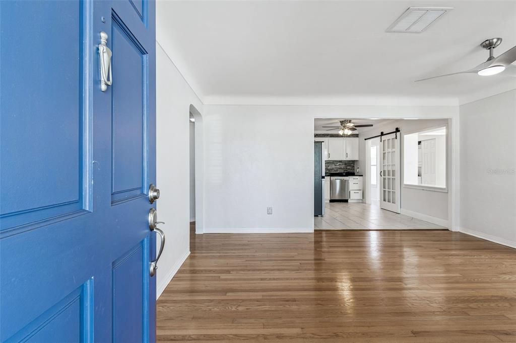 For Sale: $535,000 (2 beds, 1 baths, 1530 Square Feet)