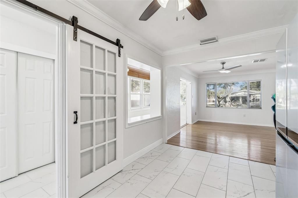 For Sale: $535,000 (2 beds, 1 baths, 1530 Square Feet)