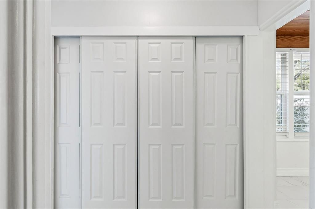 For Sale: $535,000 (2 beds, 1 baths, 1530 Square Feet)