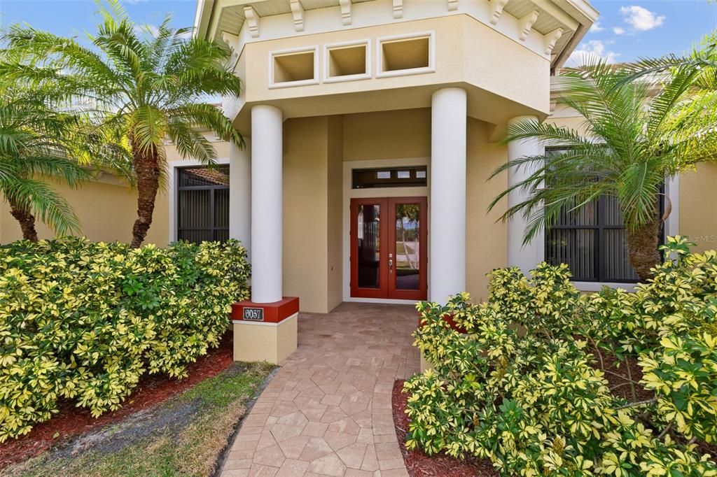 En Venta: $1,049,000 (4 camas, 3 baños, 3481 Pies cuadrados)