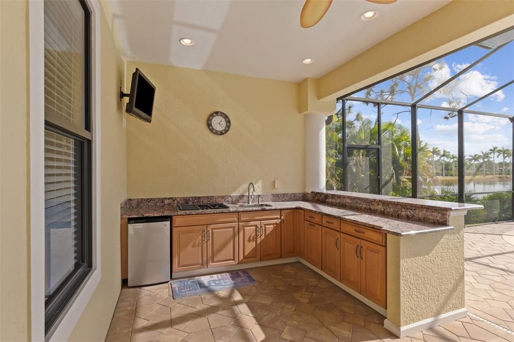 En Venta: $1,049,000 (4 camas, 3 baños, 3481 Pies cuadrados)