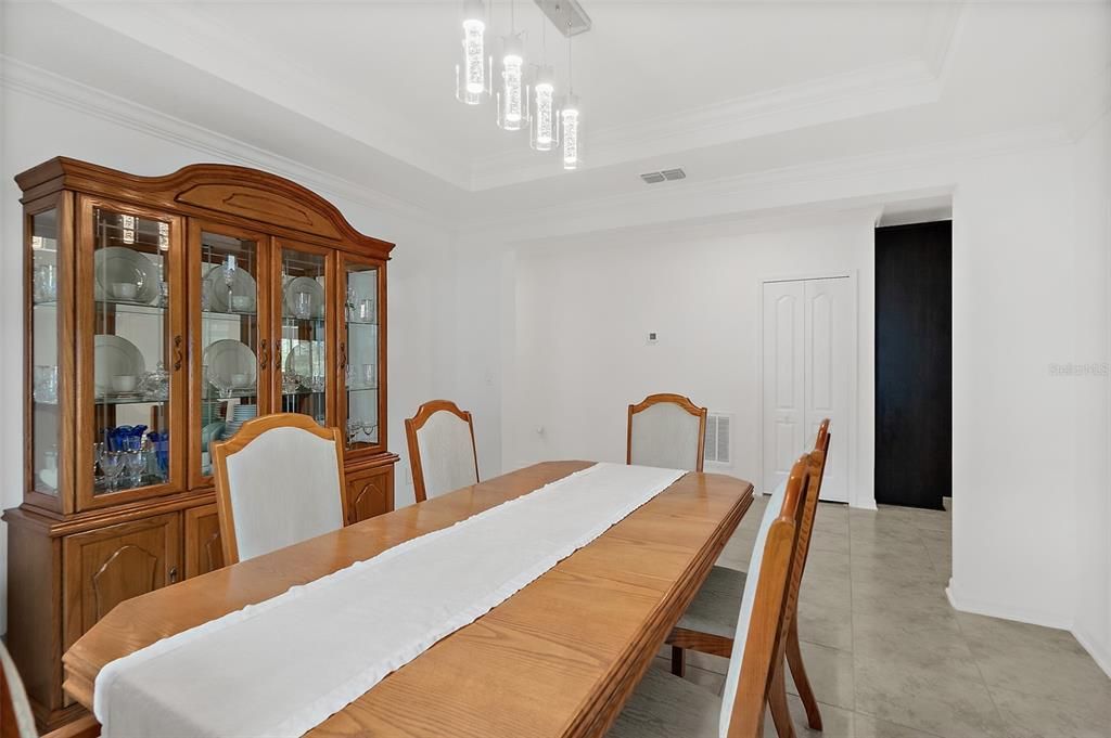 For Sale: $409,900 (4 beds, 3 baths, 2307 Square Feet)