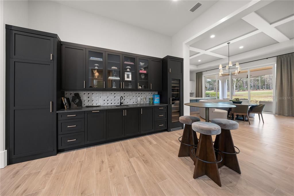 En Venta: $2,749,400 (3 camas, 2 baños, 3393 Pies cuadrados)