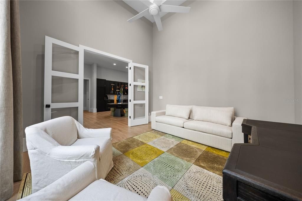 En Venta: $2,749,400 (3 camas, 2 baños, 3393 Pies cuadrados)