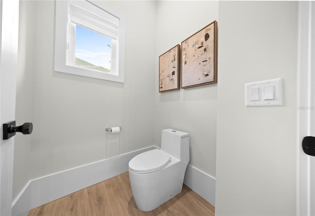 En Venta: $2,749,400 (3 camas, 2 baños, 3393 Pies cuadrados)