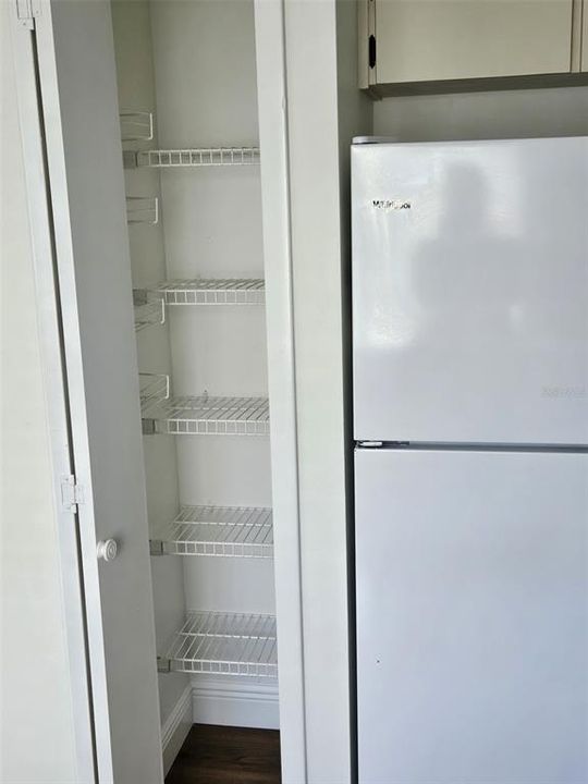 For Rent: $2,095 (3 beds, 2 baths, 1399 Square Feet)