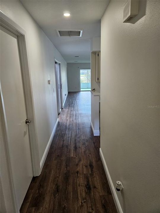 For Rent: $2,095 (3 beds, 2 baths, 1399 Square Feet)