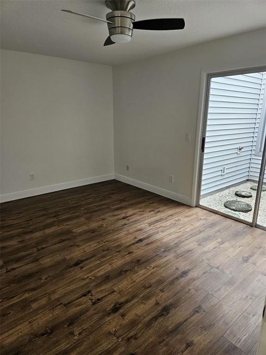 For Rent: $2,095 (3 beds, 2 baths, 1399 Square Feet)