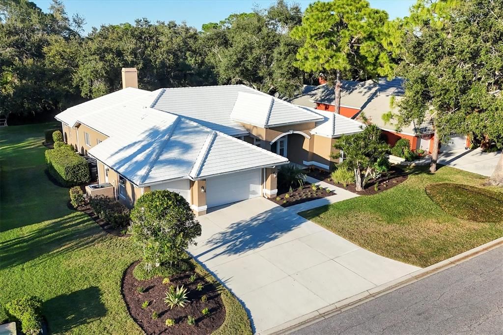 For Sale: $895,000 (4 beds, 3 baths, 3221 Square Feet)