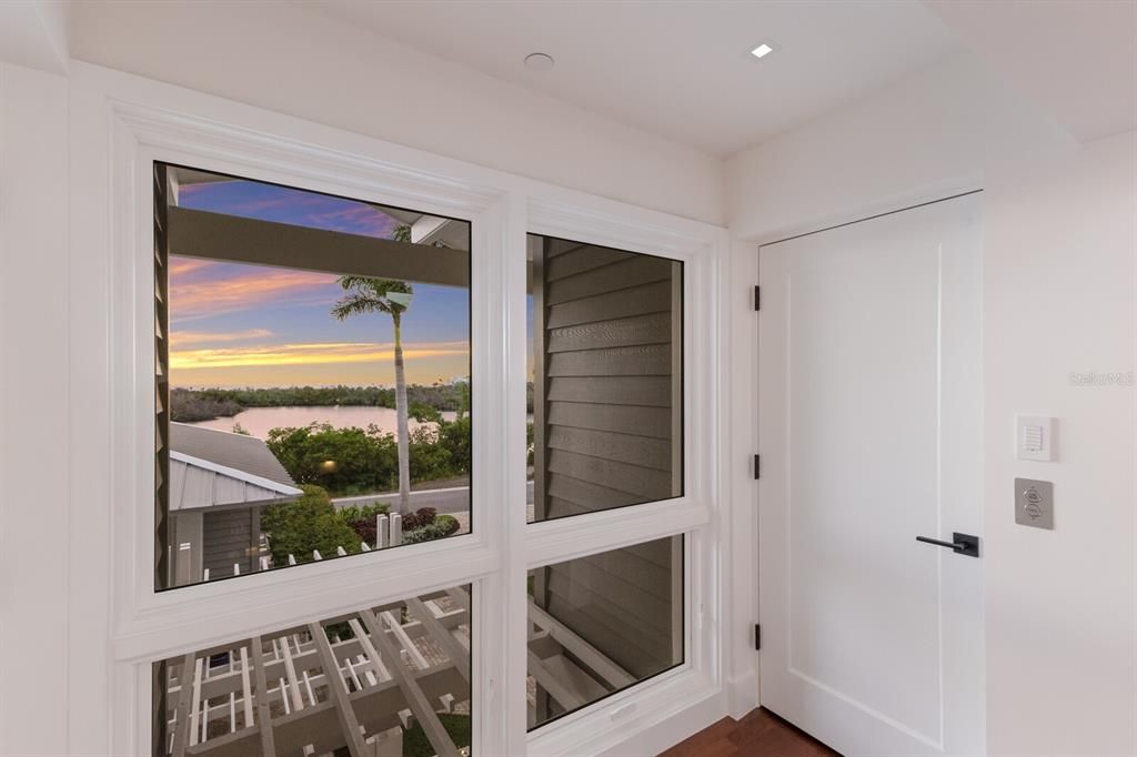 En Venta: $12,830,000 (4 camas, 3 baños, 4982 Pies cuadrados)