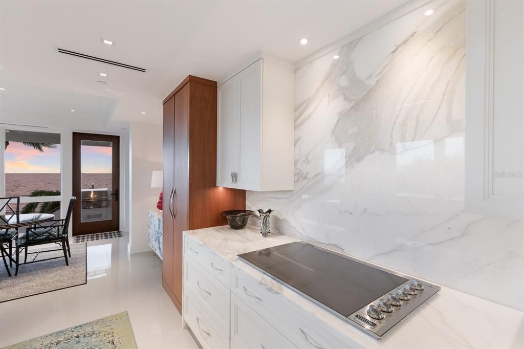 En Venta: $12,830,000 (4 camas, 3 baños, 4982 Pies cuadrados)