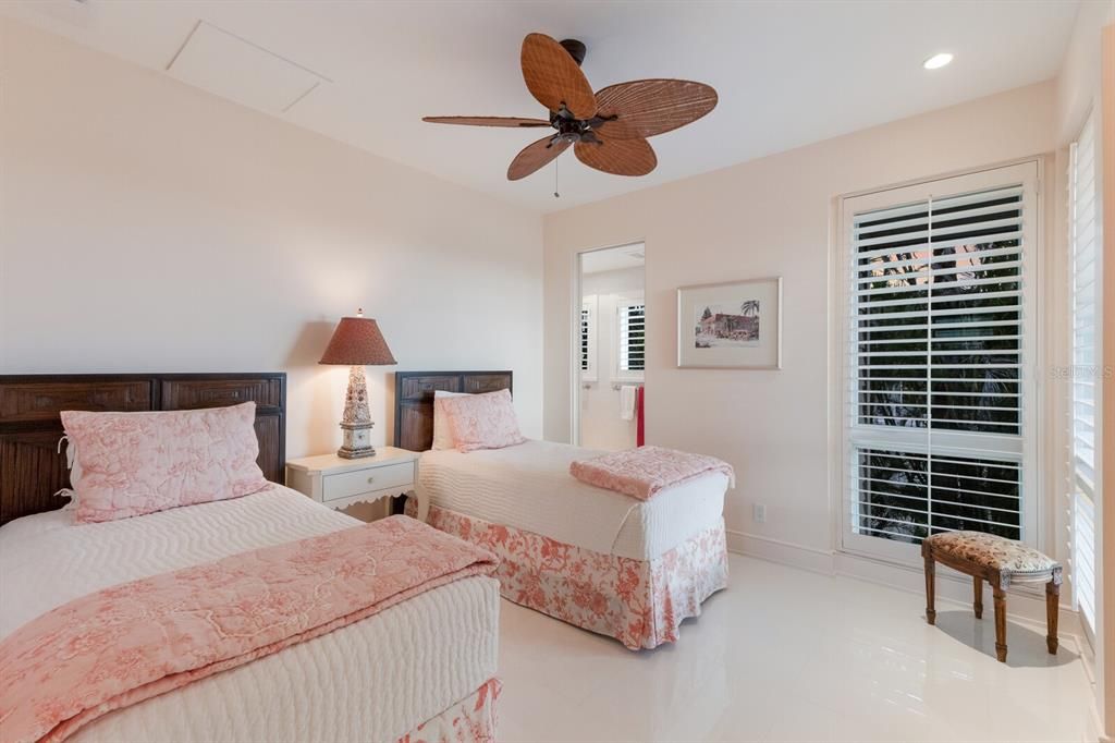 En Venta: $12,830,000 (4 camas, 3 baños, 4982 Pies cuadrados)