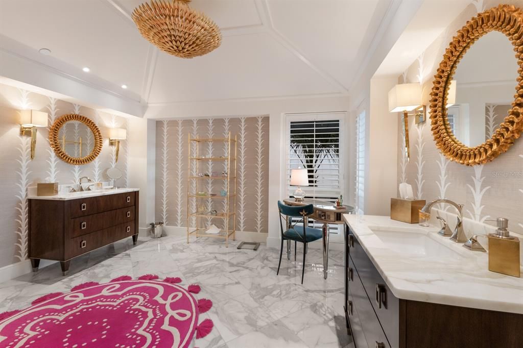 En Venta: $12,830,000 (4 camas, 3 baños, 4982 Pies cuadrados)