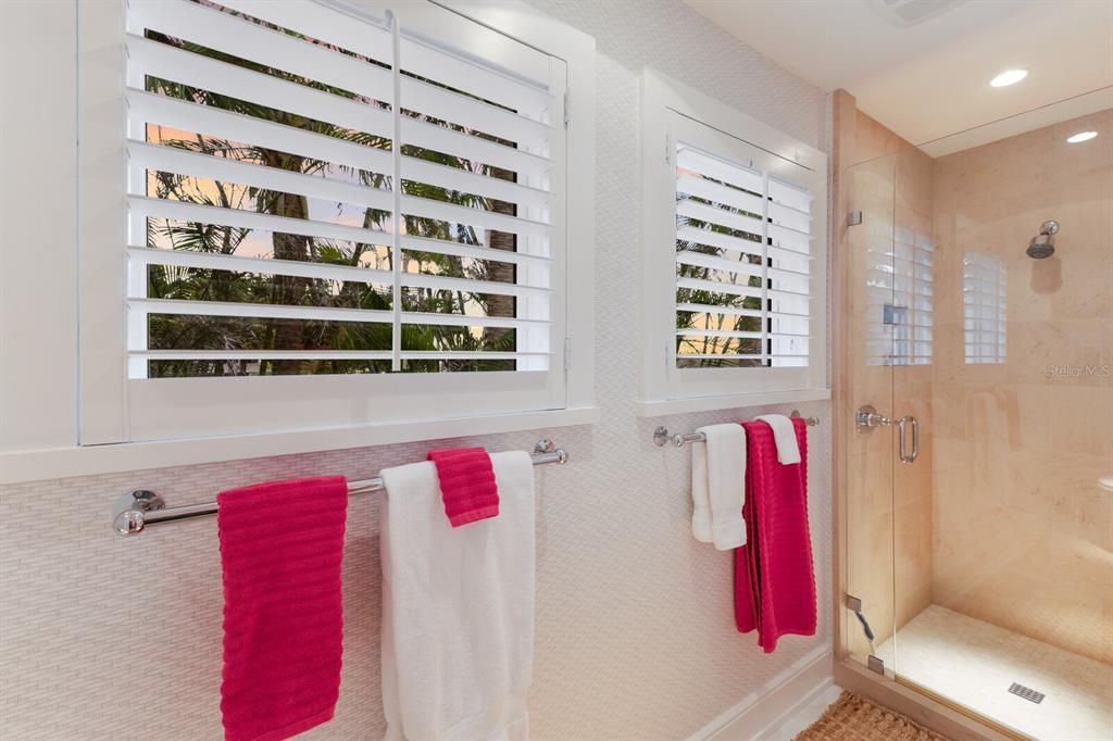 En Venta: $12,830,000 (4 camas, 3 baños, 4982 Pies cuadrados)