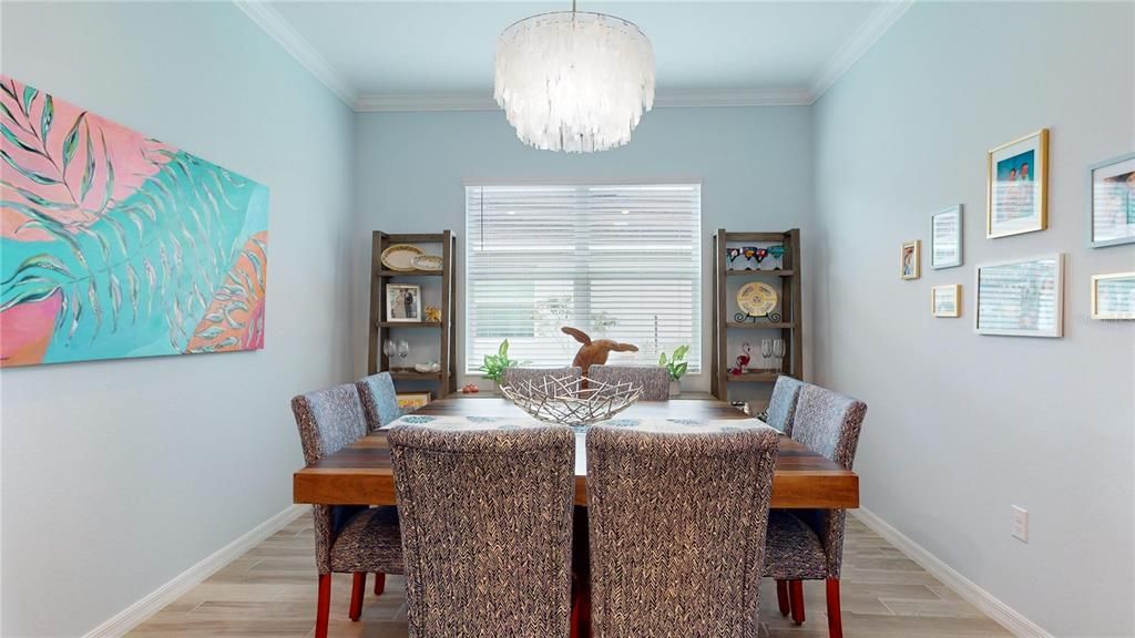 En Venta: $639,999 (4 camas, 3 baños, 2287 Pies cuadrados)