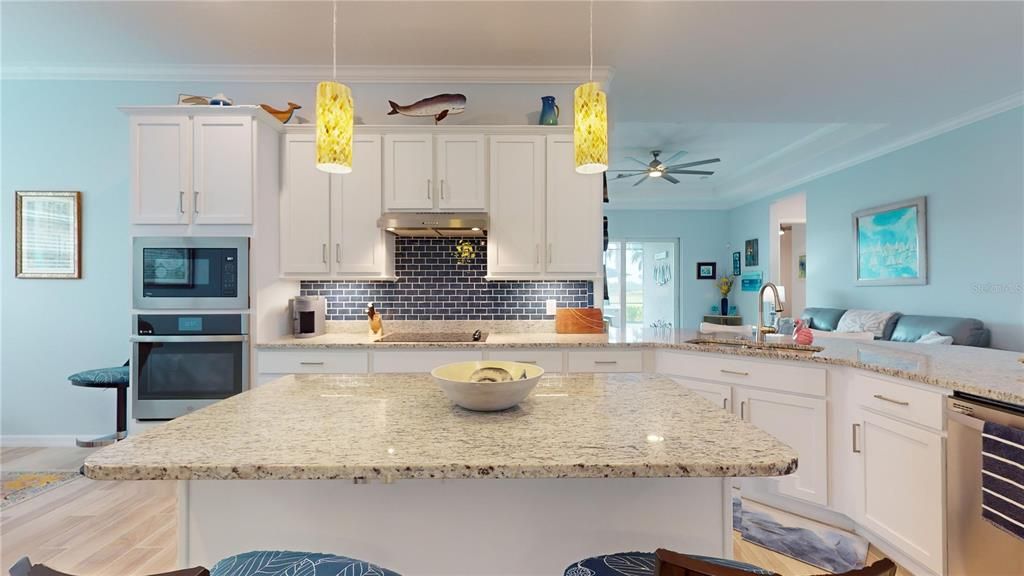 En Venta: $639,999 (4 camas, 3 baños, 2287 Pies cuadrados)