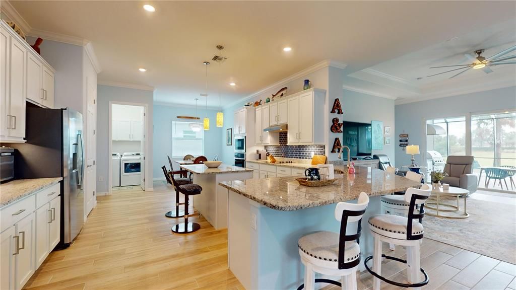 En Venta: $639,999 (4 camas, 3 baños, 2287 Pies cuadrados)