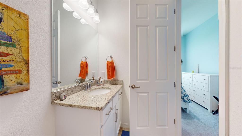 En Venta: $639,999 (4 camas, 3 baños, 2287 Pies cuadrados)