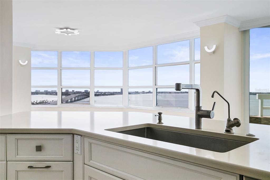 В аренду: $6,500 (2 спален, 2 ванн, 1729 Квадратных фут)