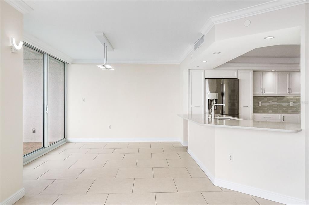 В аренду: $6,500 (2 спален, 2 ванн, 1729 Квадратных фут)