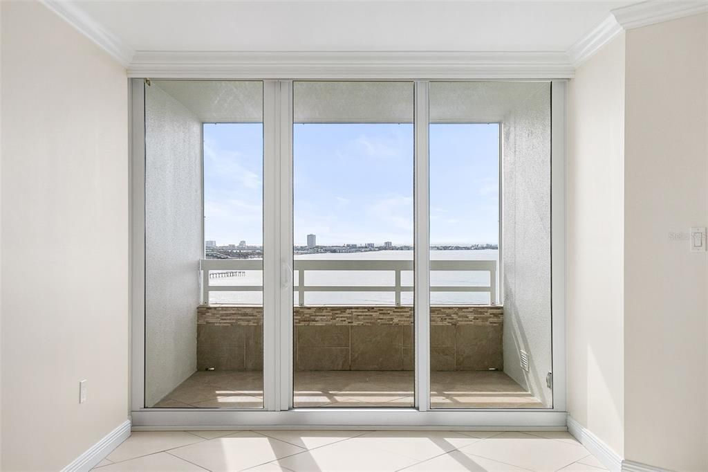 В аренду: $6,500 (2 спален, 2 ванн, 1729 Квадратных фут)