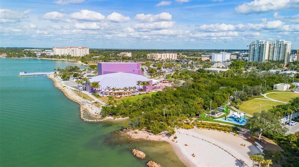 В аренду: $6,500 (2 спален, 2 ванн, 1729 Квадратных фут)