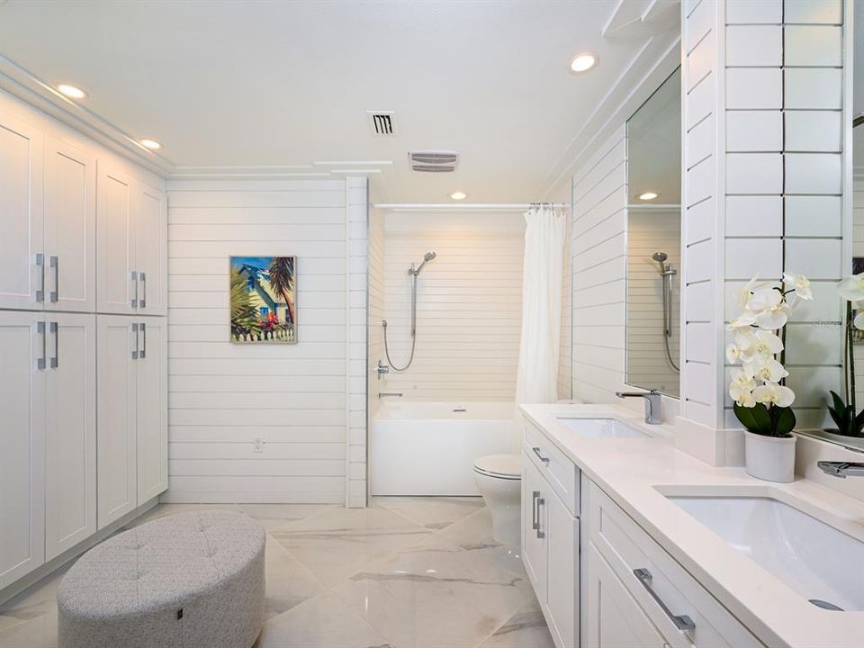 For Sale: $495,000 (3 beds, 2 baths, 1838 Square Feet)