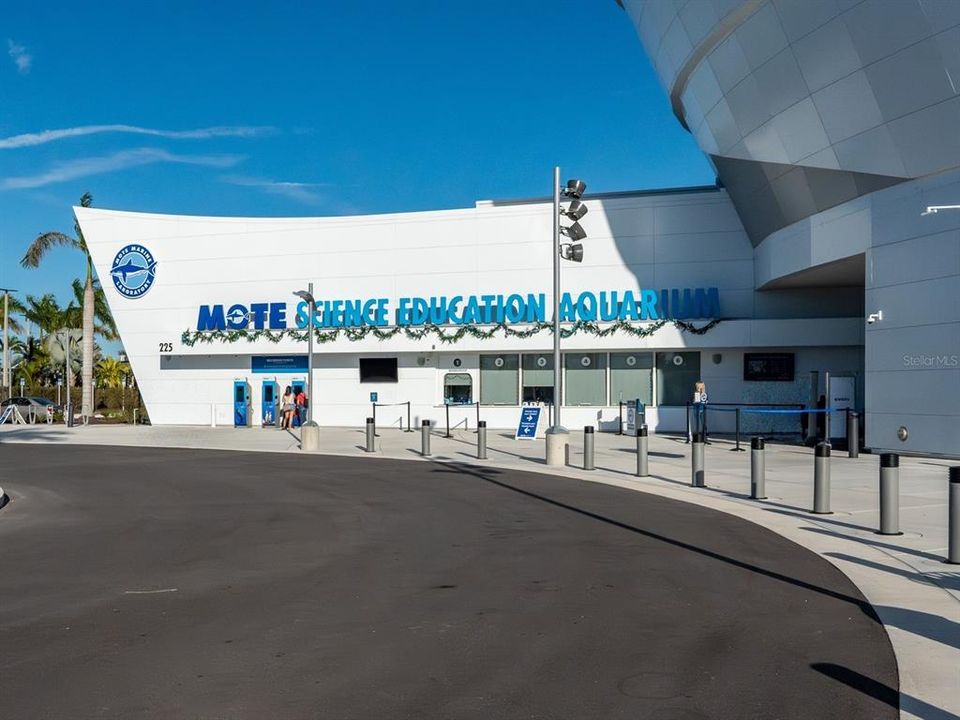 For Sale: $495,000 (3 beds, 2 baths, 1838 Square Feet)