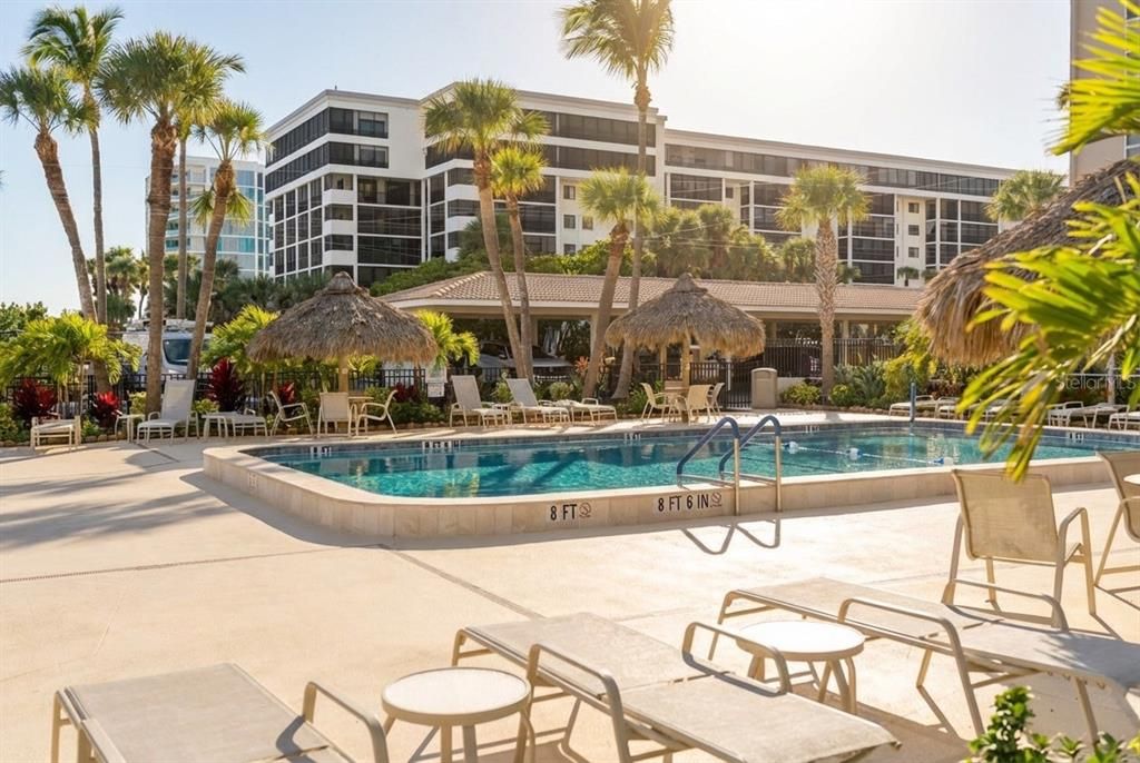 待售: $949,900 (2 贝兹, 2 浴室, 1421 平方英尺)