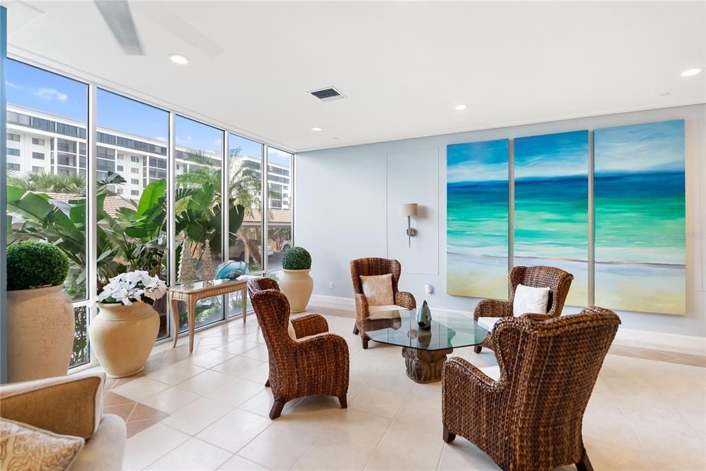 En Venta: $949,900 (2 camas, 2 baños, 1421 Pies cuadrados)