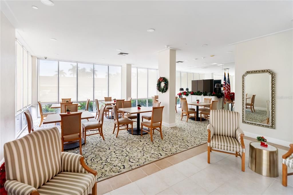 En Venta: $949,900 (2 camas, 2 baños, 1421 Pies cuadrados)