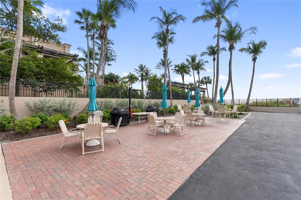 En Venta: $949,900 (2 camas, 2 baños, 1421 Pies cuadrados)