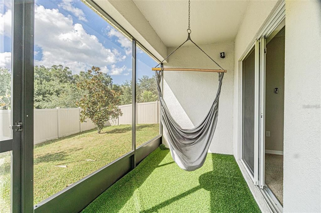 For Rent: $2,300 (3 beds, 2 baths, 1516 Square Feet)