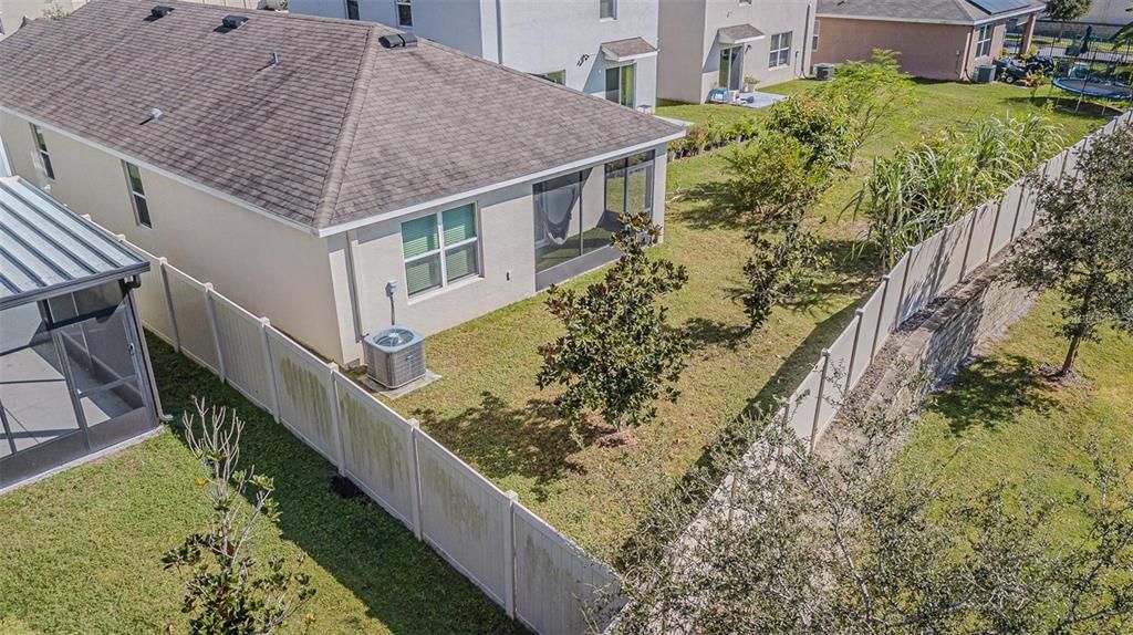 For Rent: $2,300 (3 beds, 2 baths, 1516 Square Feet)