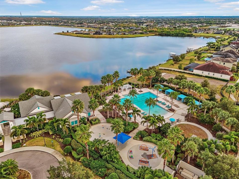 待售: $875,000 (5 贝兹, 4 浴室, 3470 平方英尺)