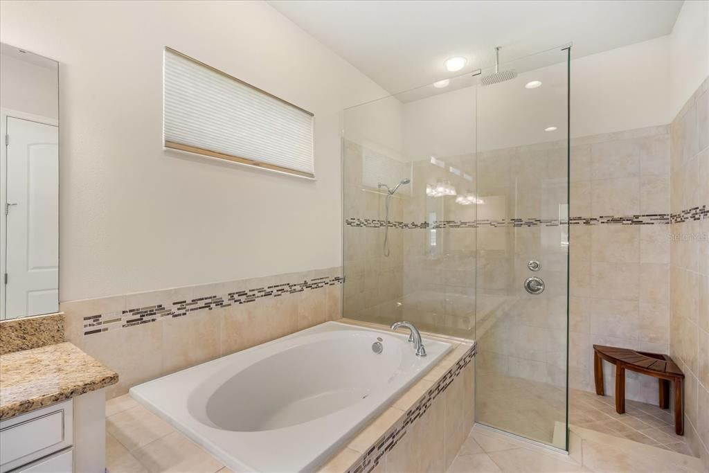 待售: $875,000 (5 贝兹, 4 浴室, 3470 平方英尺)