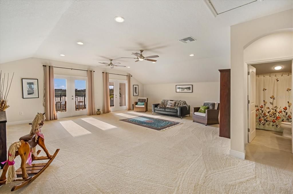 待售: $875,000 (5 贝兹, 4 浴室, 3470 平方英尺)