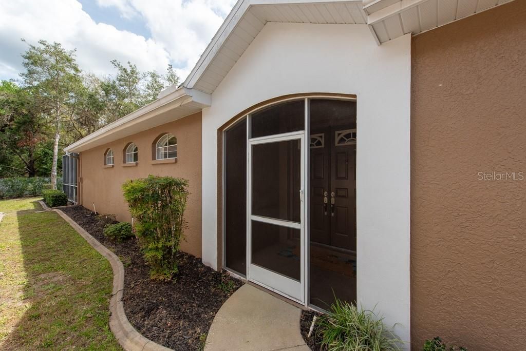 На продажу: $300,000 (3 спален, 2 ванн, 1997 Квадратных фут)