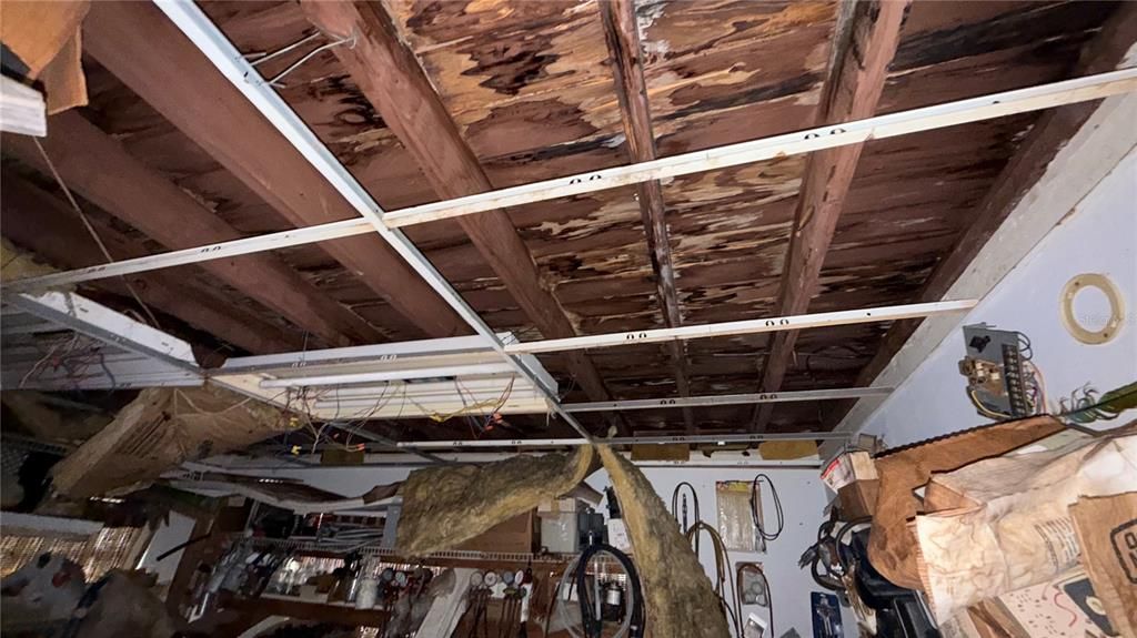 For Sale: $150,000 (3 beds, 2 baths, 1626 Square Feet)